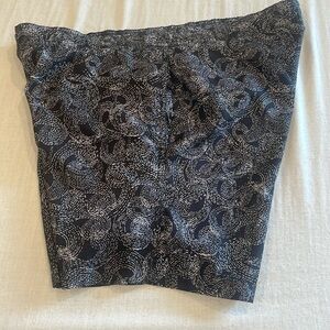 B2552 Men’s SZ 36-38 Core Shorts (6” inseam) .  Love the pattern